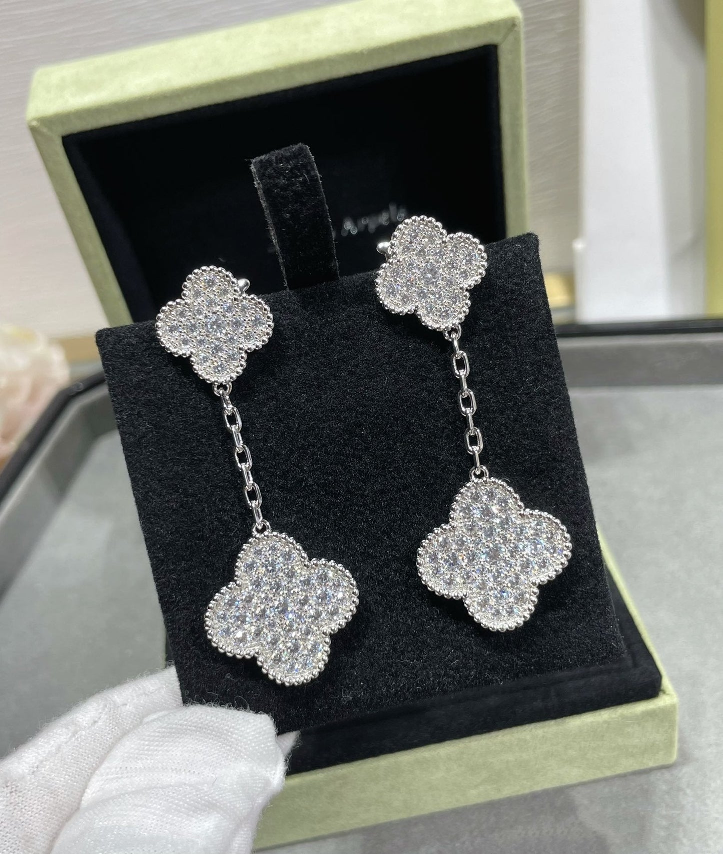 [Baslove]CLOVER 2 MOTIFS DIAMOND PAVED SILVER EARRINGS