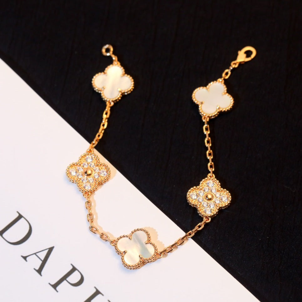 [Baslove]CLOVER BRACELET 5 MOTIF WHITE MOP DIAMOND