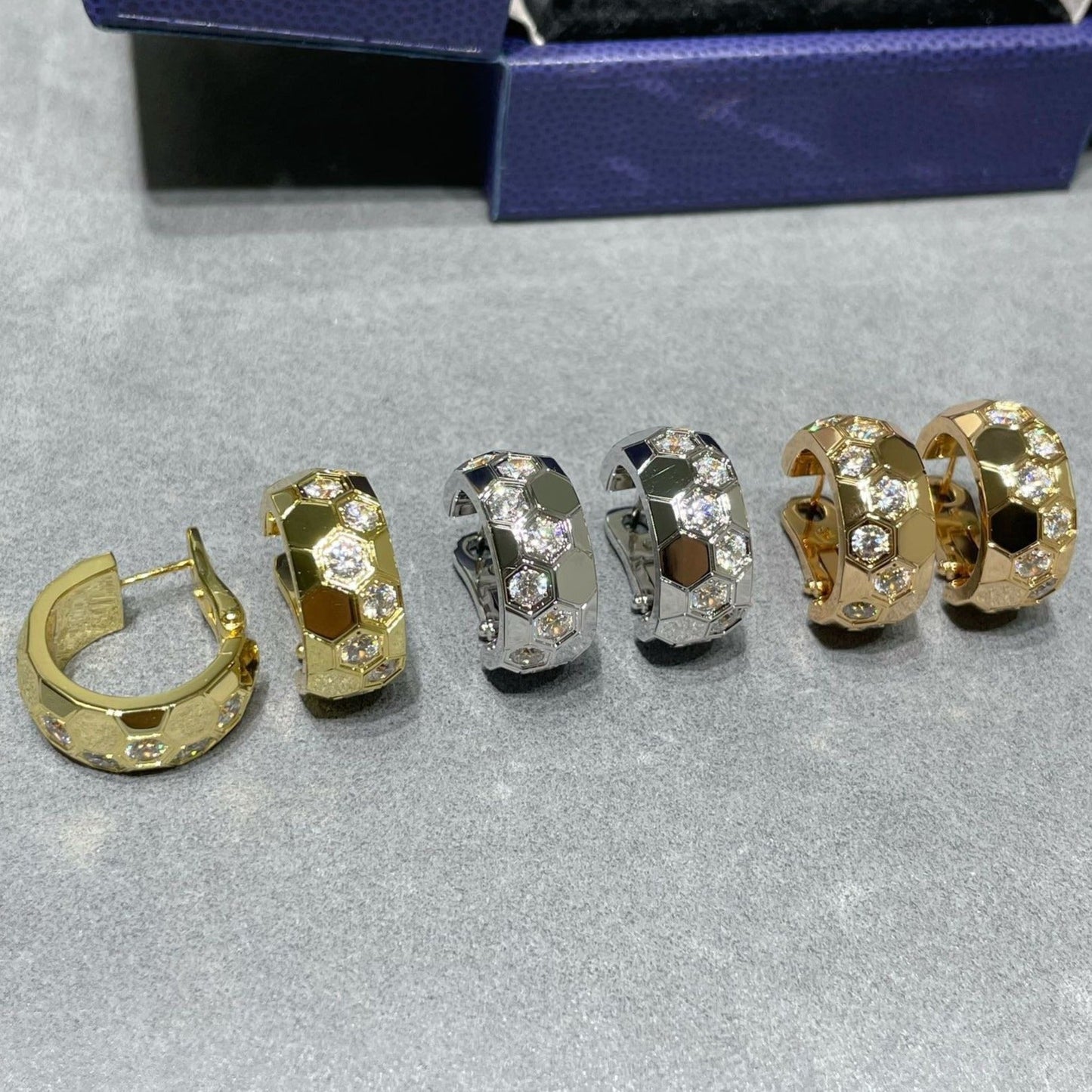 [Baslove]BEE LOVE DIAMOND HOOP EARRINGS