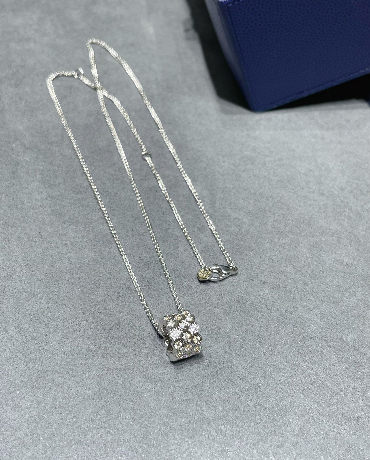 [Baslove]BEE LOVE DIAMOND PAVED 3 ROW NECKLACE