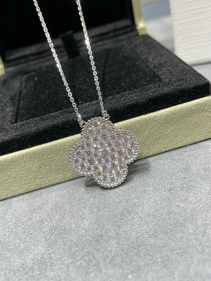 [Baslove]CLOVER 25MM LARGE PENDANT DIAMOND PAVED SILVER NECKLACE