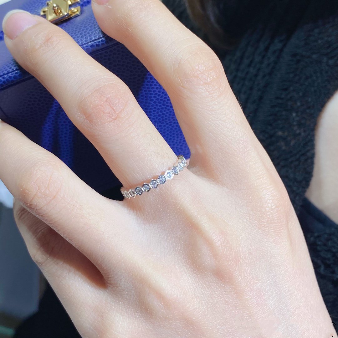 [Baslove]BEE LOVE DIAMOND PAVED SMALL RING