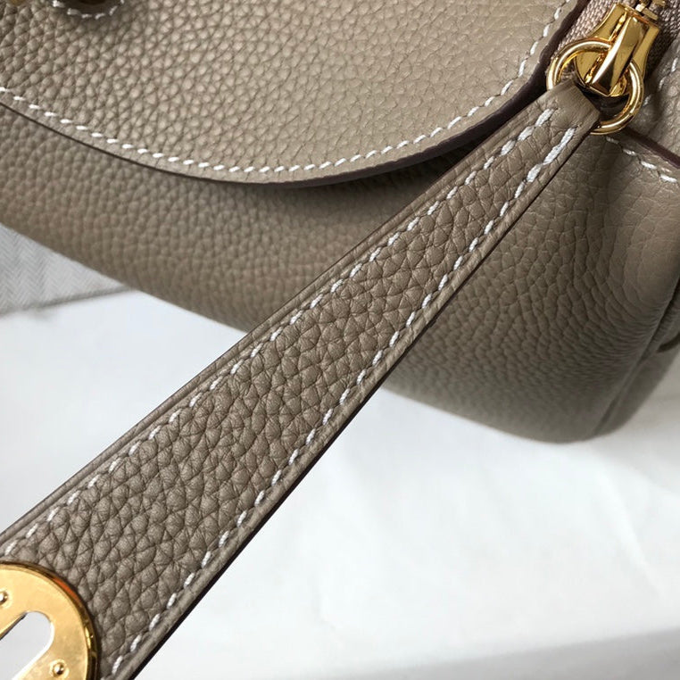 HM LINDY 30 BAG IN PEANUT BROWN CALFSKIN GOLD HARDWARE