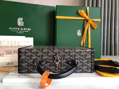 GRAND HÔTEL TRUNK BAG 24 IN BLACK GOYARDINE CANVAS AND CALFSKIN