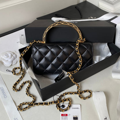 CC MINI 17 BAG IN BLACK CALFSKIN GOLD HARDWARE