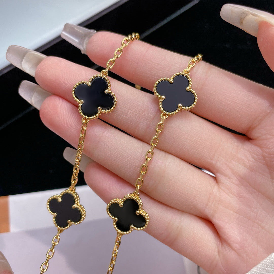 [Baslove]CLOVER 10 MOTIFS ONYX NECKLACE