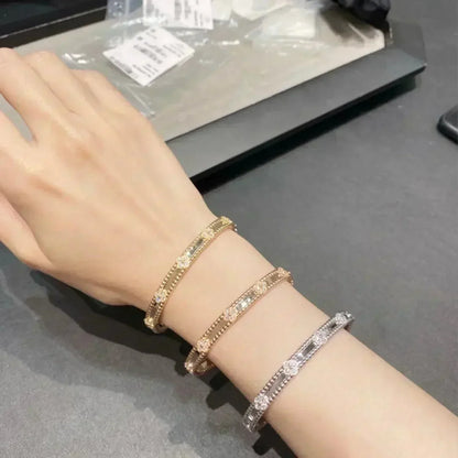 [basloveJW]クローバーブレスレット 4mm ダイヤモンド