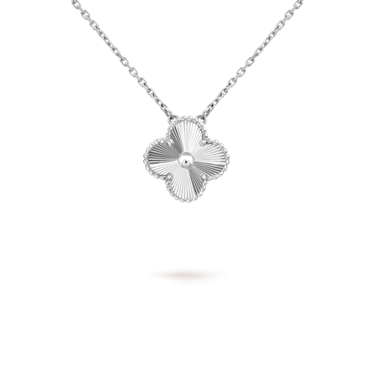 [Baslove]CLOVER 15MM LASER NECKLACE SILVER