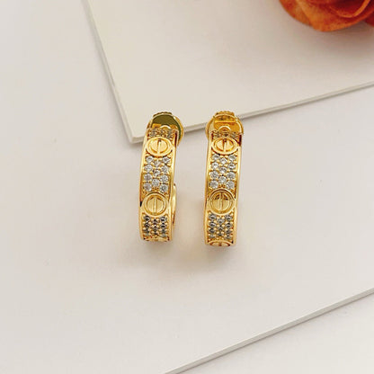 [AURORA]LOVE 5.5MM DIAMOND PAVED EARRINGS