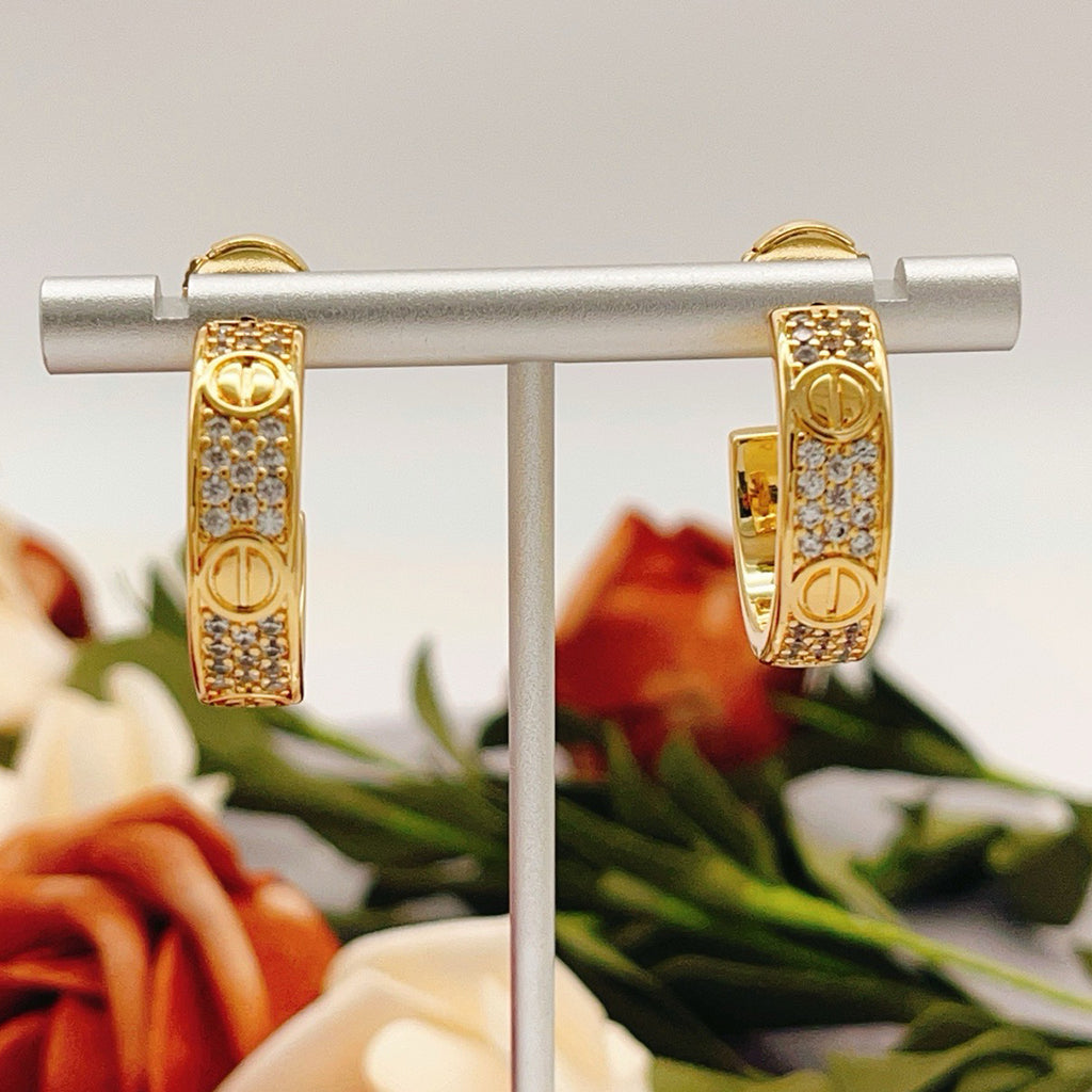 [AURORA]LOVE 5.5MM DIAMOND PAVED EARRINGS
