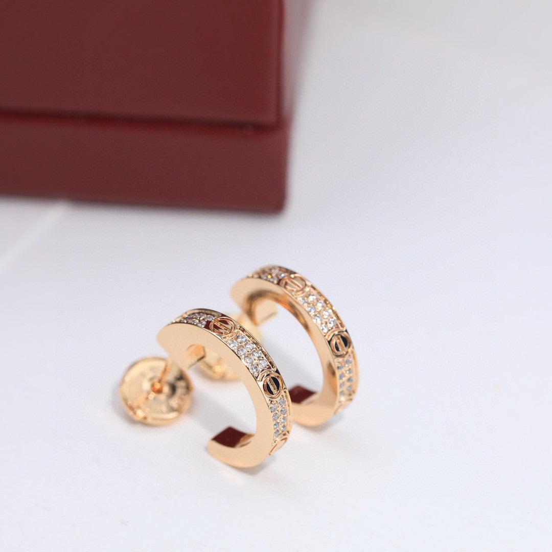 [AURORA]LOVE 5.5MM DIAMOND PAVED EARRINGS
