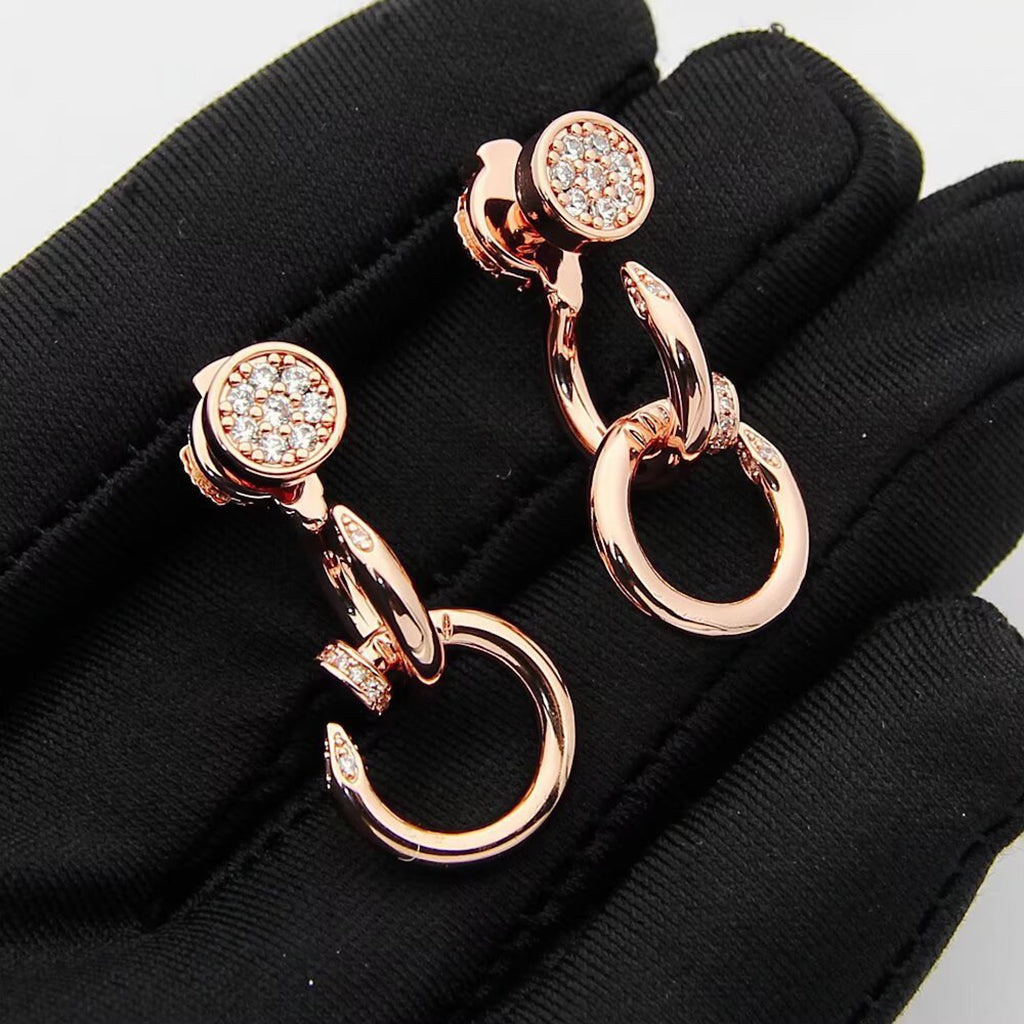 [AURORA]JUSTE HALF DIAMOND DOUBLE EARRINGS
