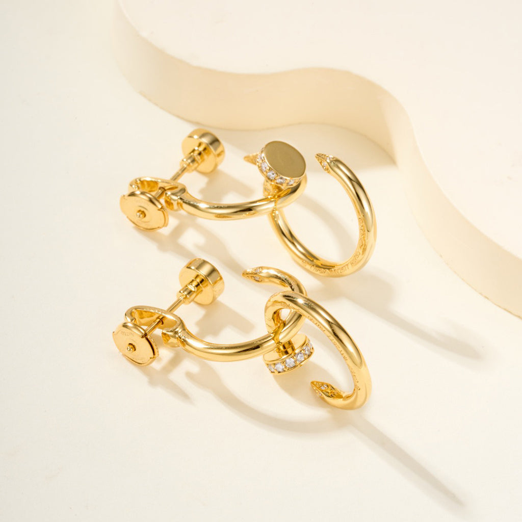 [AURORA]JUSTE HALF DIAMOND DOUBLE EARRINGS