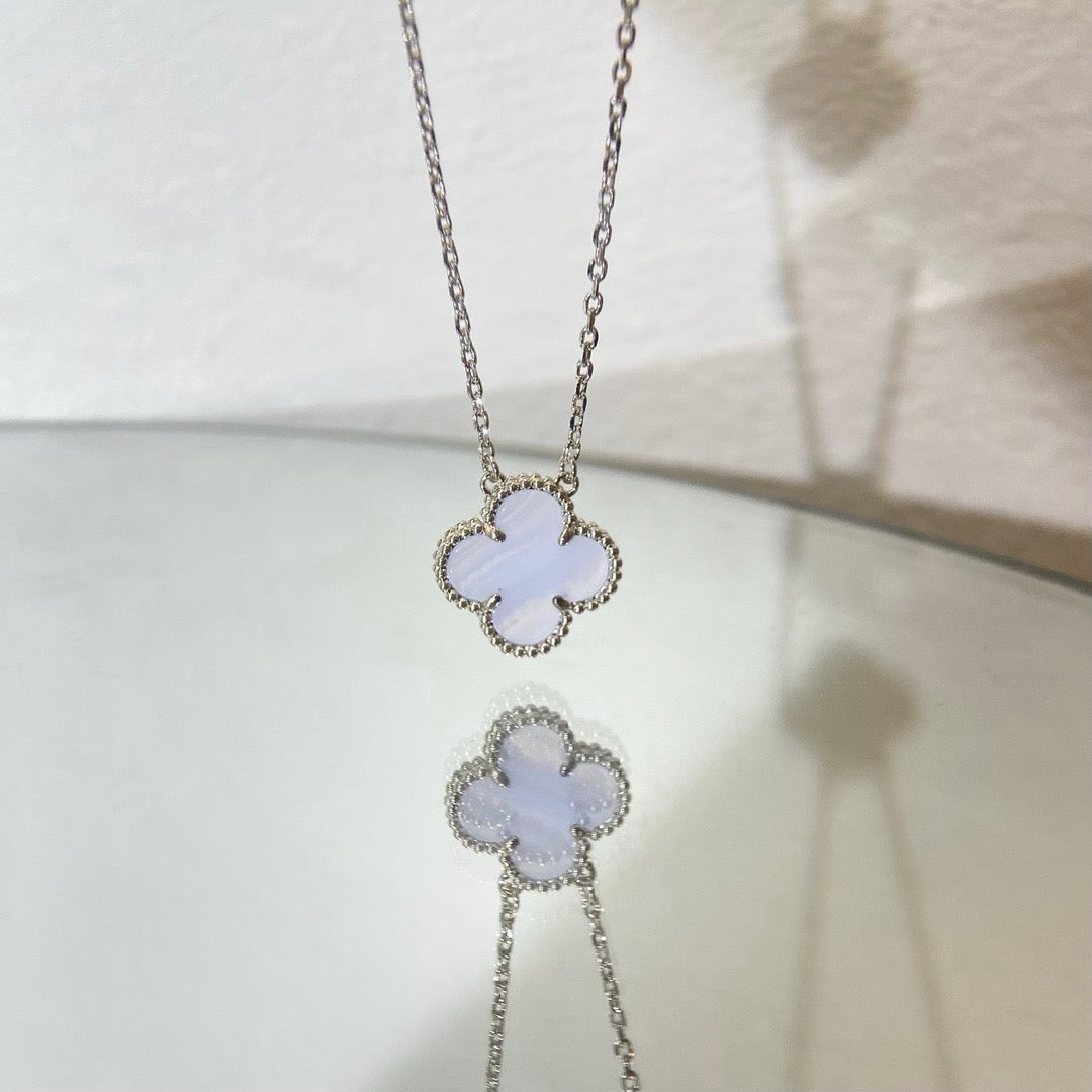 [Baslove]CLOVER 15MM BLUE CHALCEDONY NECKLACE SILVER