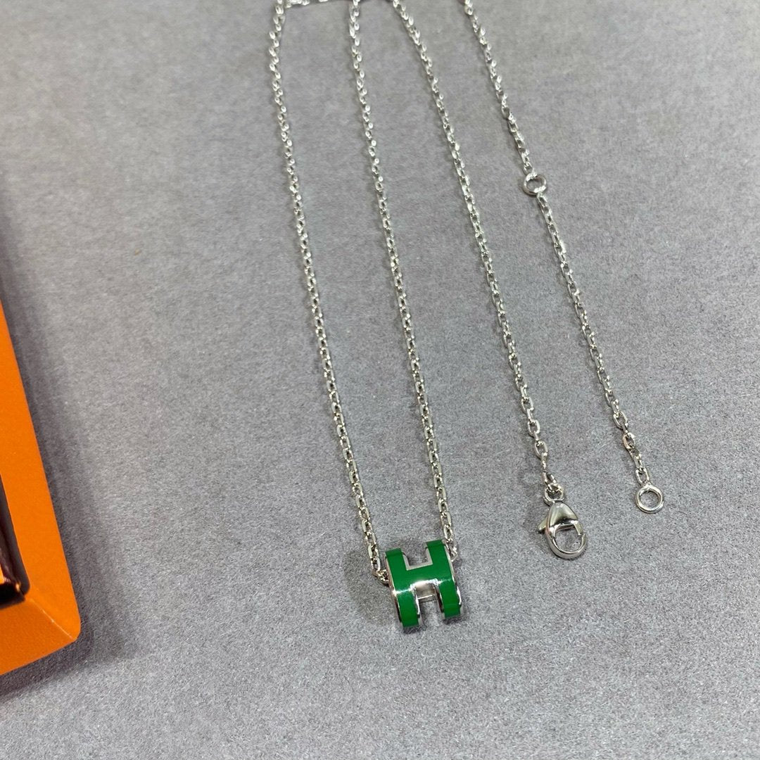 [Baslove]POP H GREEN NECKLACE SILVER AND GOLD