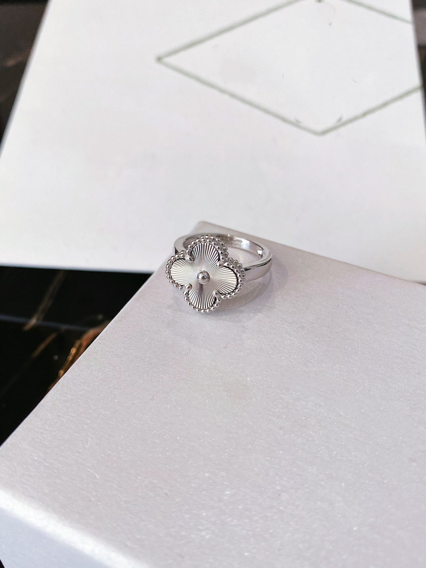 [Baslove]CLOVER SILVER RING