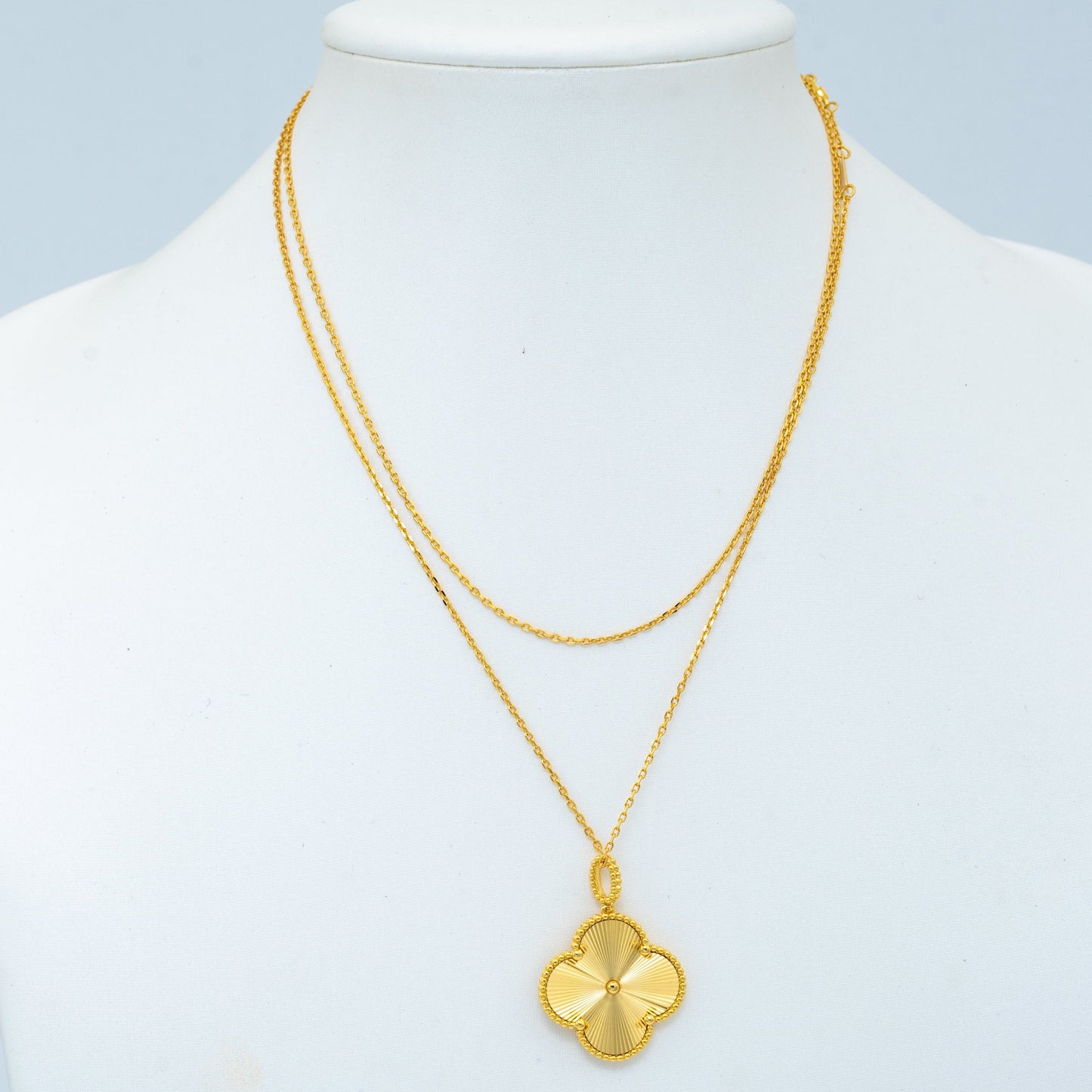 [Baslove]CLOVER 25MM PEDANT NECKLACE GOLD