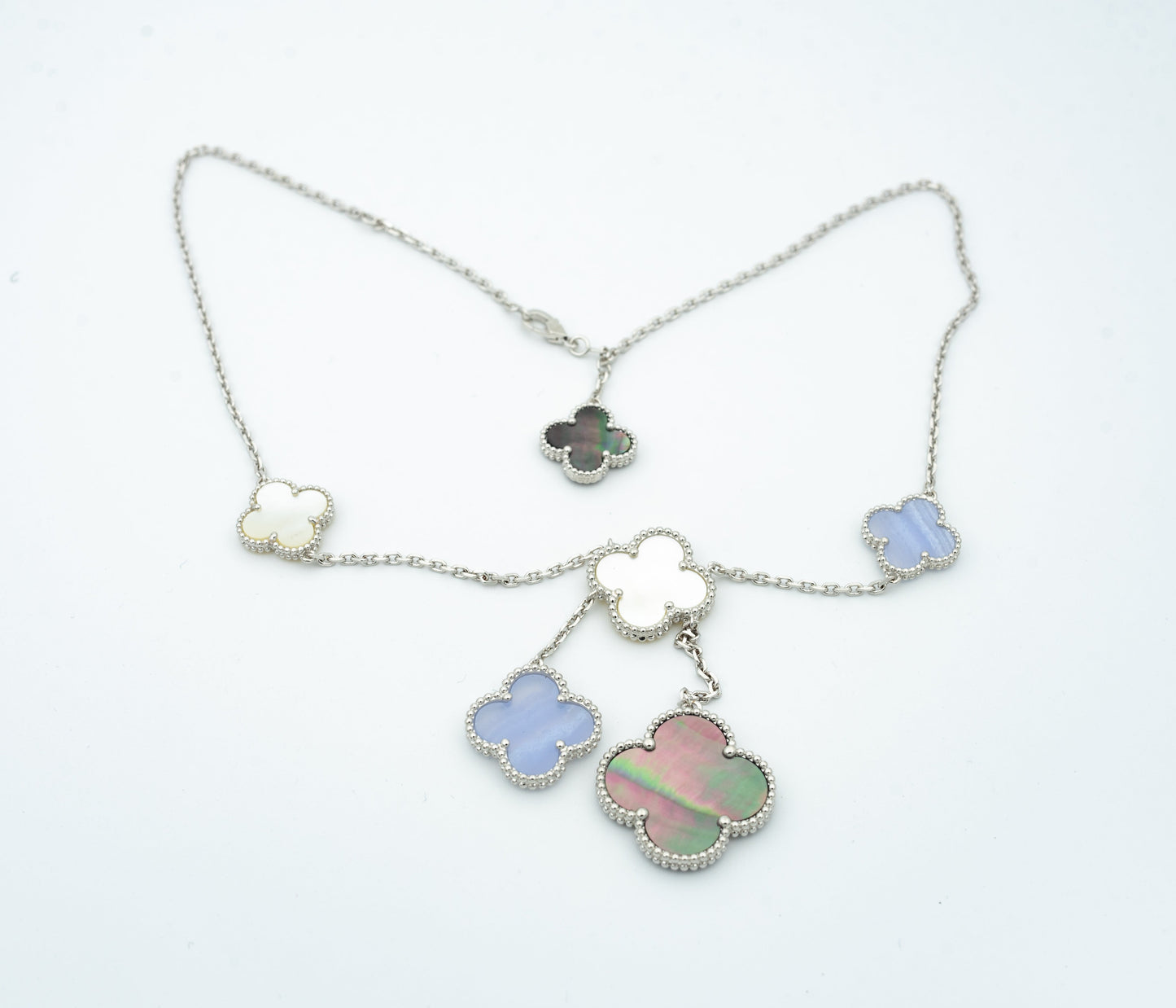 [Baslove]CLOVER MOP CHALCEDONY NECKLACE SILVER 6 MOTIF