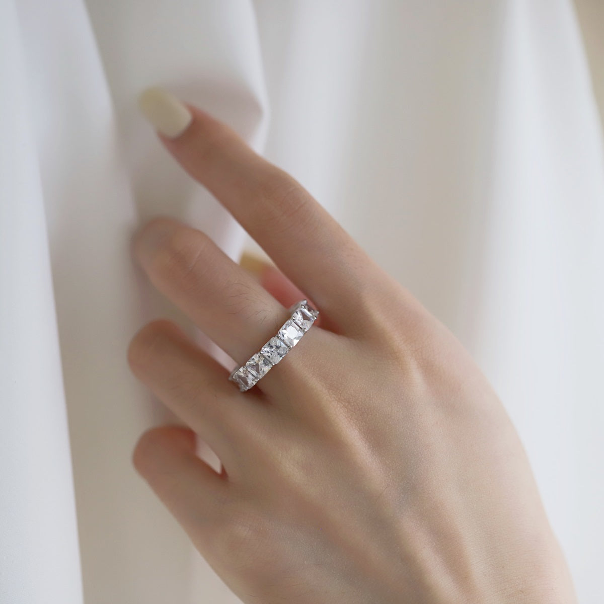 [Baslove]Elegant Princess Cut Tennis Ring