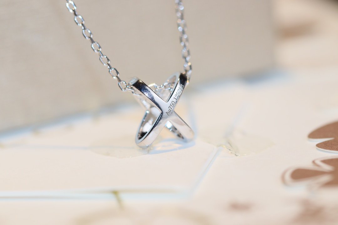 [Baslove]JEUX DE DIAMOND NECKLACE