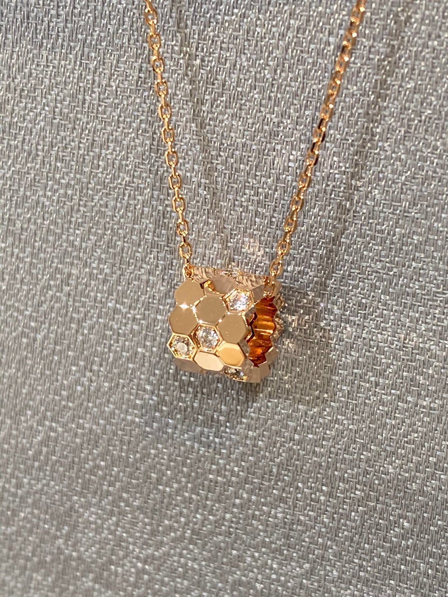 [Baslove]BEE LOVE DIAMOND NECKLACE