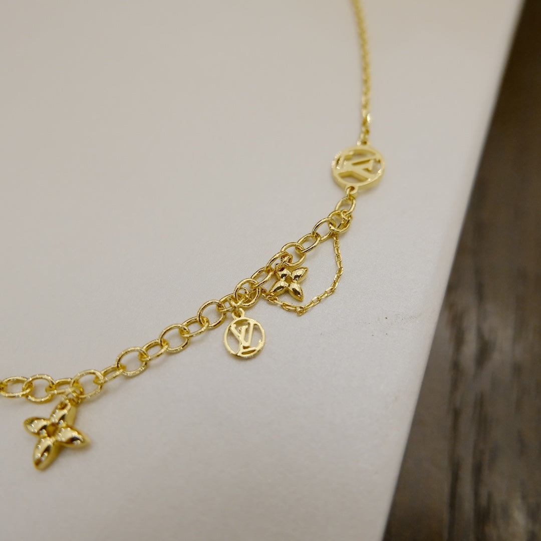 [Baslove]BLOOMING SUPPLE NECKLACE BRASS