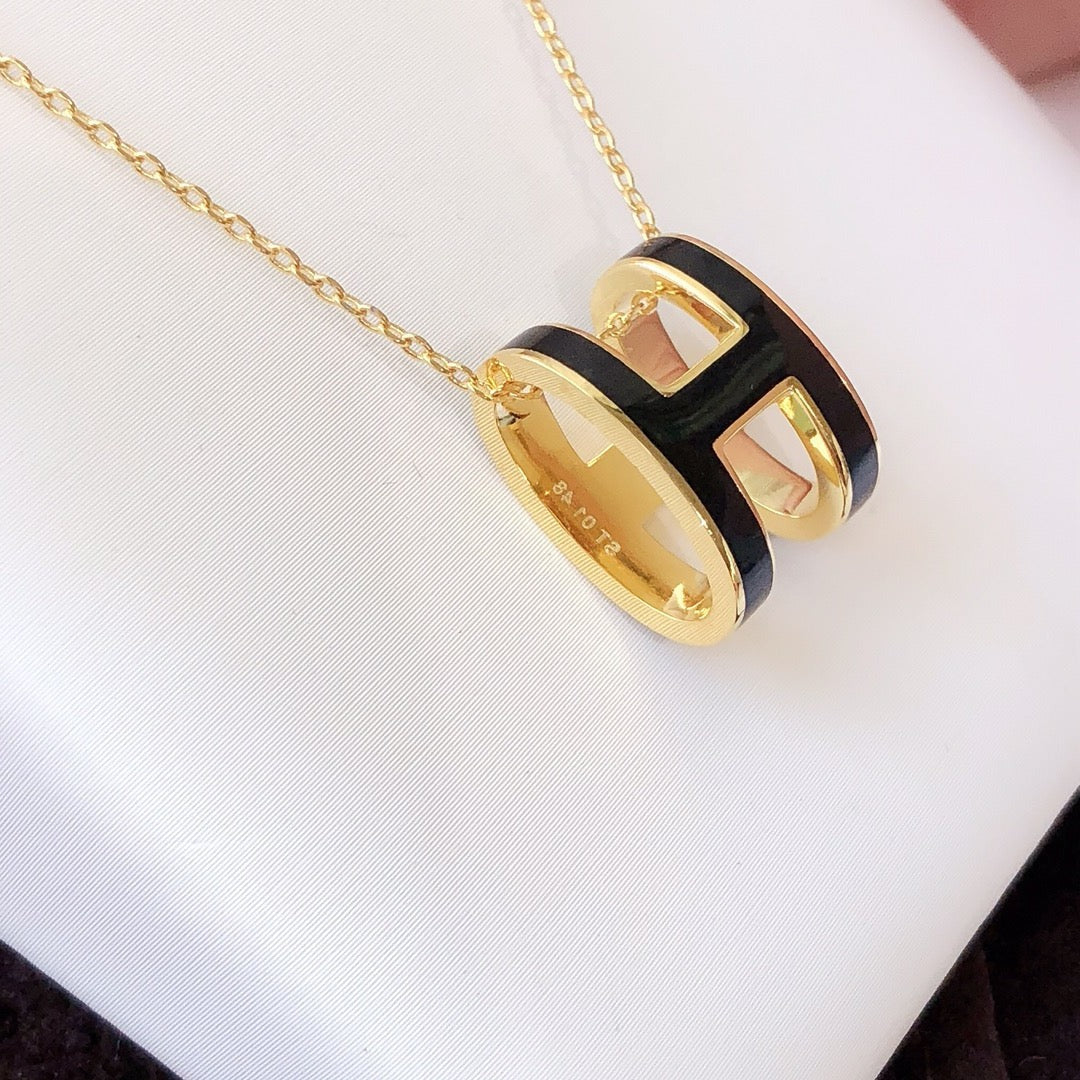 [Baslove]HM CLIC BLACK ENAMEL GOLD NECKLACE