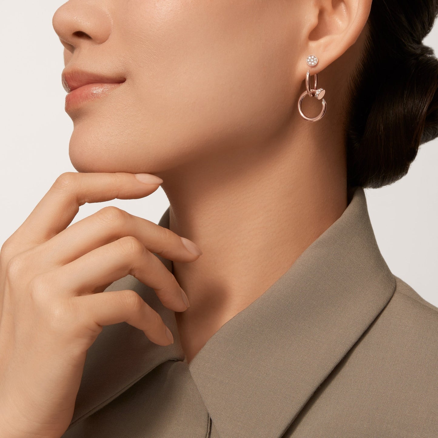 [AURORA]JUSTE HALF DIAMOND DOUBLE EARRINGS