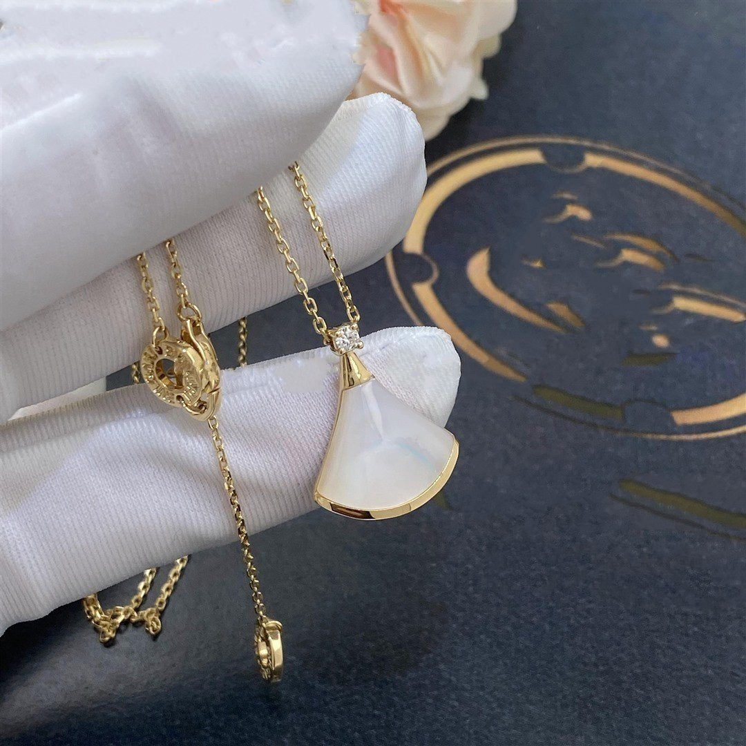 [Baslove]DREAM NECKLACE WHITE MOP GOLD 1 DIAMOND