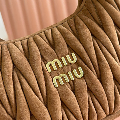 MM SUEDE HANDBAG 23 DARK BROWN