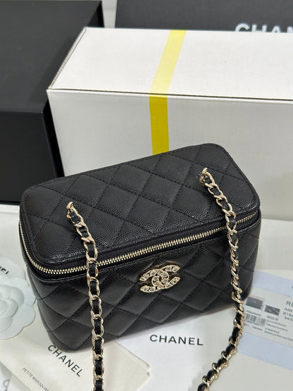 VANITY CASE 17 CRYSTAL STUDDED LOGO IN BLACK CALFSKIN GOLD HARDWARE