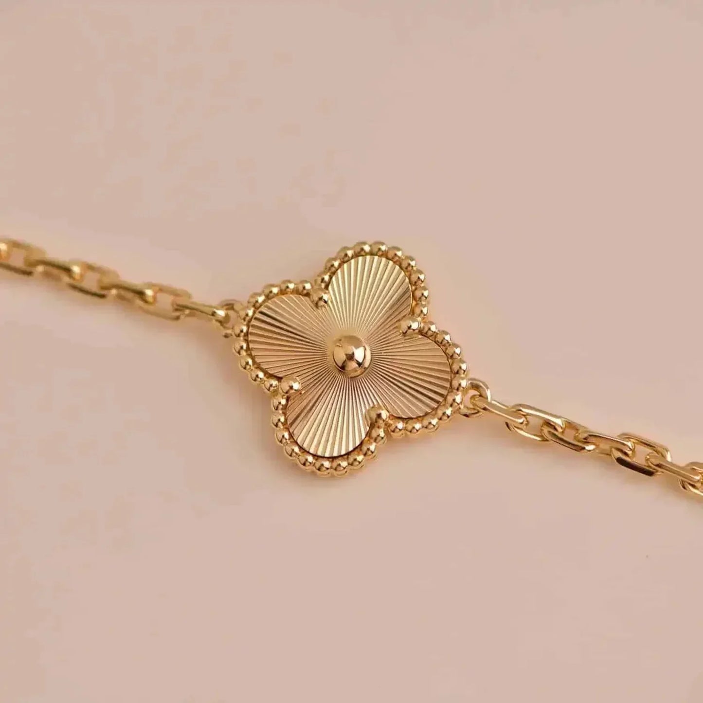 [Baslove]CLOVER 5 FLOWERS LASER BRACELET