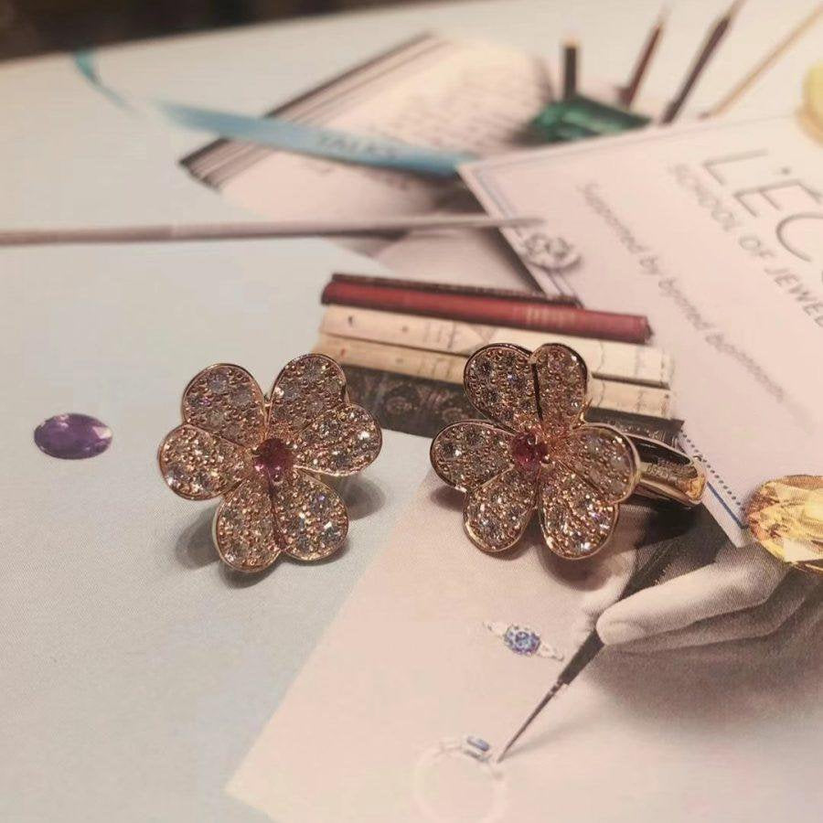 [Baslove]FRIVOLE PINK GOLD FLOWER DIAMOND EARRINGS