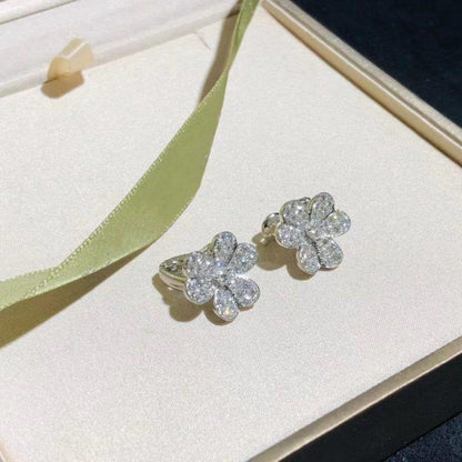 [Baslove]FRIVOLE SILVER FLOWER DIAMOND EARRINGS