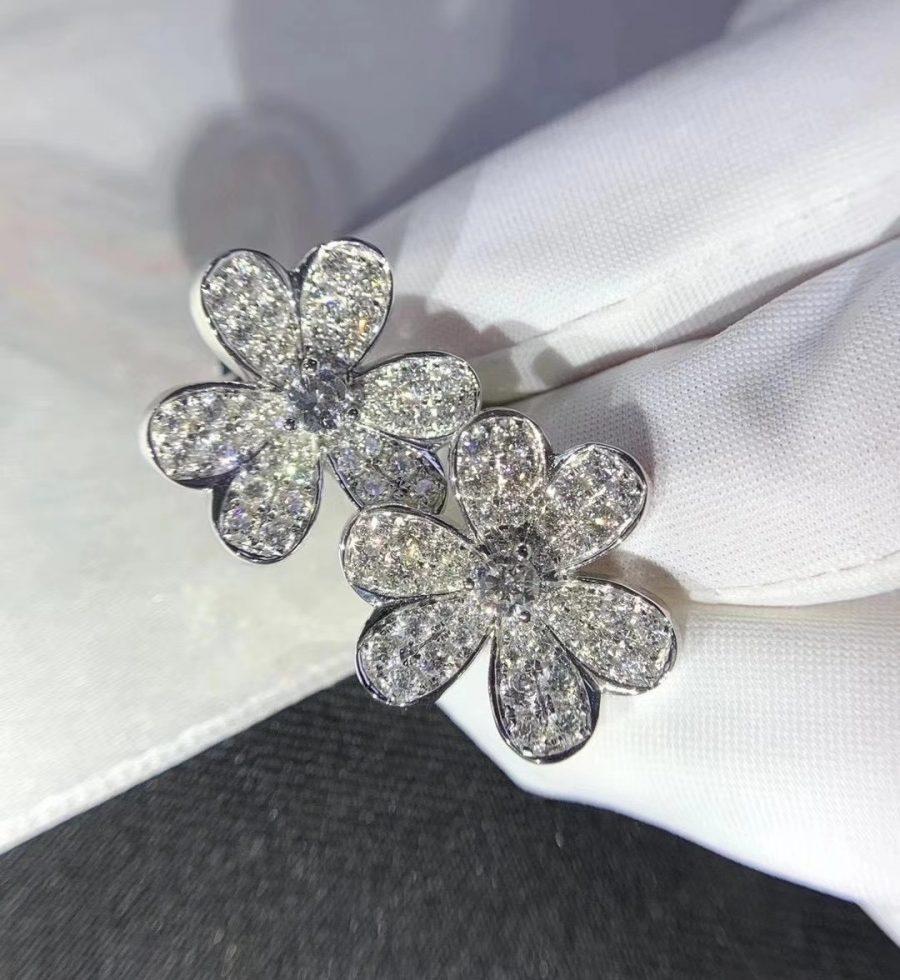 [Baslove]FRIVOLE SILVER FLOWER DIAMOND EARRINGS