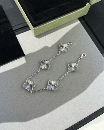 [Baslove]CLOVER SILVER 5 MOTIFS BRACELET